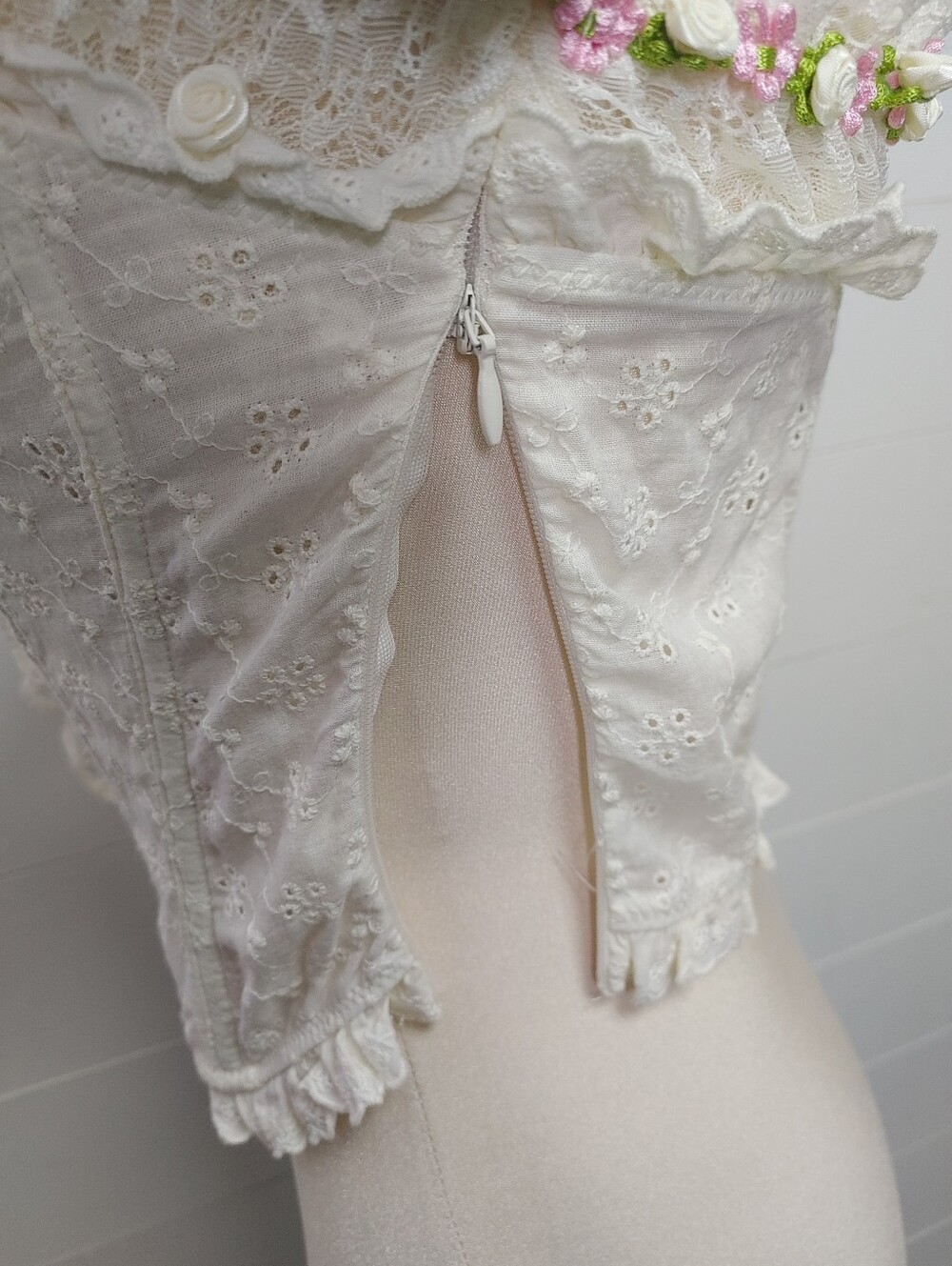 Dolls Kill Sugar Thrillz Breathtaking Blossom Corset Top M - Picture 7 of 12